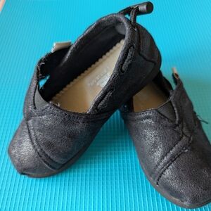 Box#30  😍 5 For $25 😍  Black Girl's Slip-on Shoes